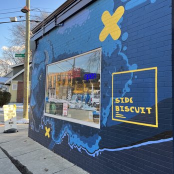 Side Biscuit - Restaurant - Chicken Wings Near Me - Ann Arbor, Michigan