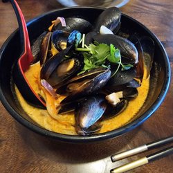 Red Curry Mussels (Special)