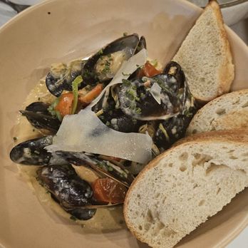 La Rústica - Mussels - Pizza Near Me - Sayulita, NAY