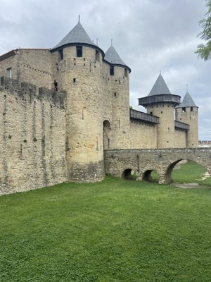 Château et remparts de la cité de Carcassonne by null