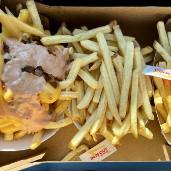 In-N-Out Burger - Burgers Near Me - Ridgefield, Washington
