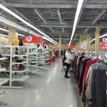 Village des Valeurs - Royaume du cossin - Thrift Stores Near Me - Montreal, Quebec Village des Valeurs - Royaume du cossin - Thrift Stores Near Me - Montreal, Quebec