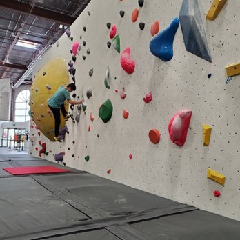 Hub Climbing-Markham - Climbing Near Me - Markham, Ontario Hub Climbing-Markham - Climbing Near Me - Markham, Ontario