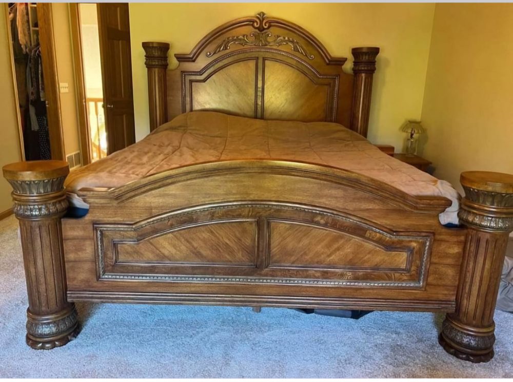 Pams Sweet Salvages - upholstery in Saint Paul, MN