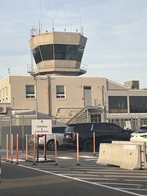 Tweed New Haven Airport by null