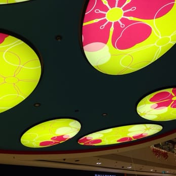 Skyline Plaza - Flowers - Shopping Centers Near Me - Frankfurt, HE Skyline Plaza - Flowers - Shopping Centers Near Me - Frankfurt, HE