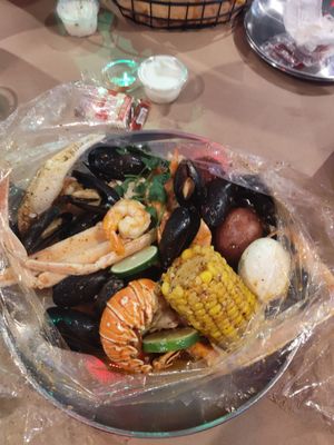 Garland Seafood & Bar by null