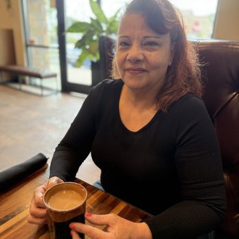 Reino 44 - Un latte para mamá - Beer Bar Near Me - Fontana, California Reino 44 - Un latte para mamá - Beer Bar Near Me - Fontana, California