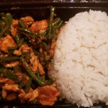 Bowl Thai - Chicken Prig King, very yummy but the portion is meager compared to eating in house! - Thai Near Me - Gardena, California