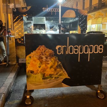 EnlasPapas - The corner setup - Food Trucks Near Me - Ponce, Puerto Rico EnlasPapas - The corner setup - Food Trucks Near Me - Ponce, Puerto Rico