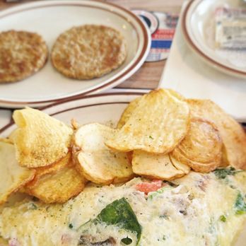 Omelet House - Henderson - Eggwhite omelet with spinach, cheese and tomatos - Breakfast & Brunch Near Me - Henderson, Nevada Omelet House - Henderson - Eggwhite omelet with spinach, cheese and tomatos - Breakfast & Brunch Near Me - Henderson, Nevada