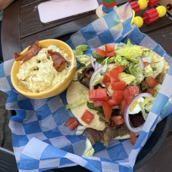 Fifth Avenue Streatery - Gyro - American Near Me - Mount Dora, Florida