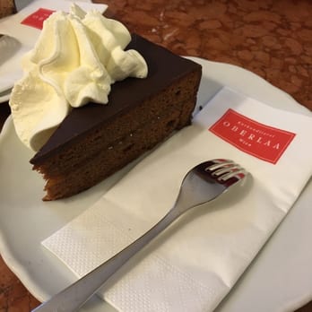 Kurkonditorei Oberlaa - Patisserie/Cake Shop Near Me - Vienna, 9