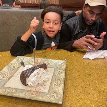 Gino's Pizzeria & Restaurant - That cake is sooo good. Chocolate cheesecake. - Pizza Near Me - Howard Beach, New York