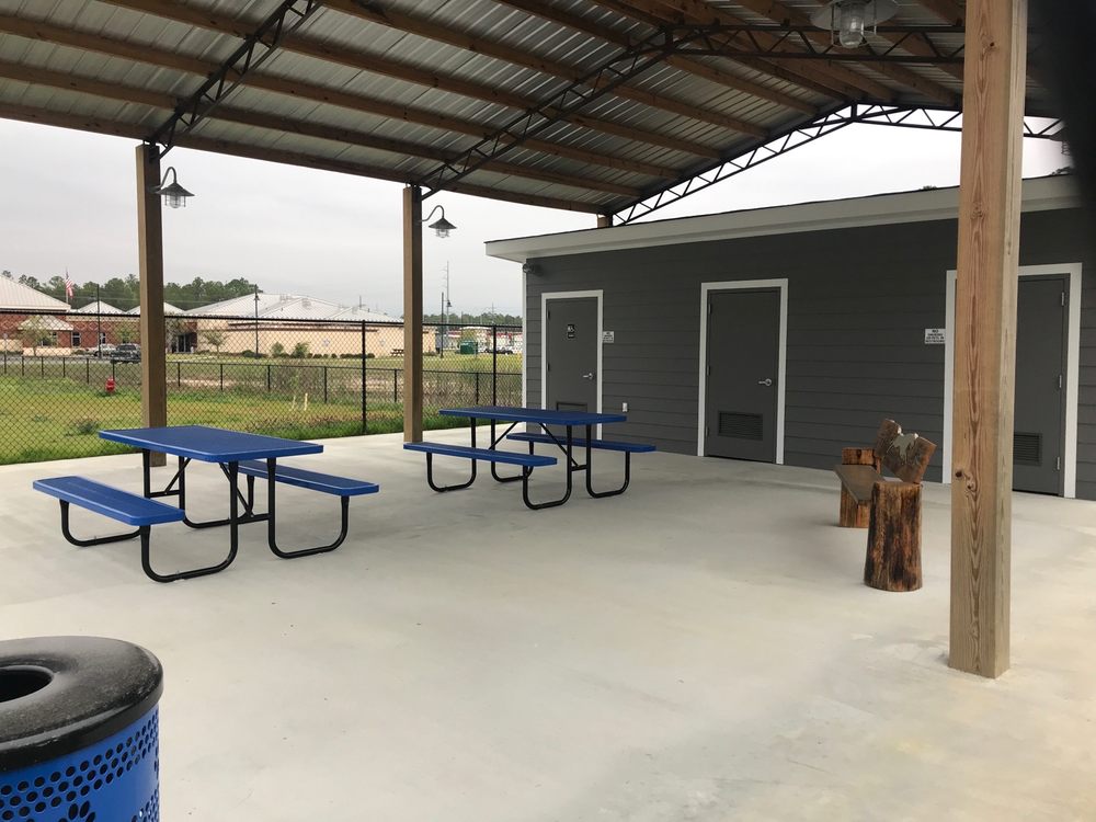 Ocean Springs Dog Park Logo