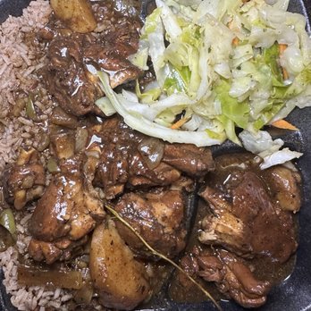 Ocho Rios - Brown Stew Chicken Large - Caribbean Near Me - Texas City, Texas Ocho Rios - Brown Stew Chicken Large - Caribbean Near Me - Texas City, Texas