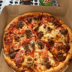 Buckland Pizza - Pizza with pepperoni and hamburger.