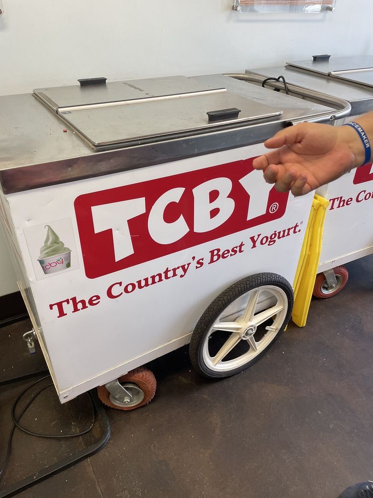 TCBY OMAHA WEST MAPLE Updated September 2024 13 Photos & 14