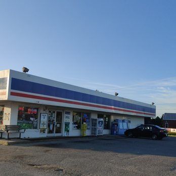 Tops Gifts - a gas station with a car parked in front of it - Convenience Stores Near Me - Manchester, Tennessee Tops Gifts - a gas station with a car parked in front of it - Convenience Stores Near Me - Manchester, Tennessee