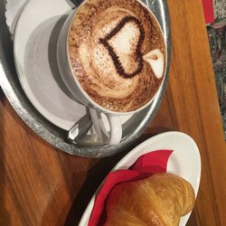 Taburettli - Adorable cappuccino. Great way to start off the day!