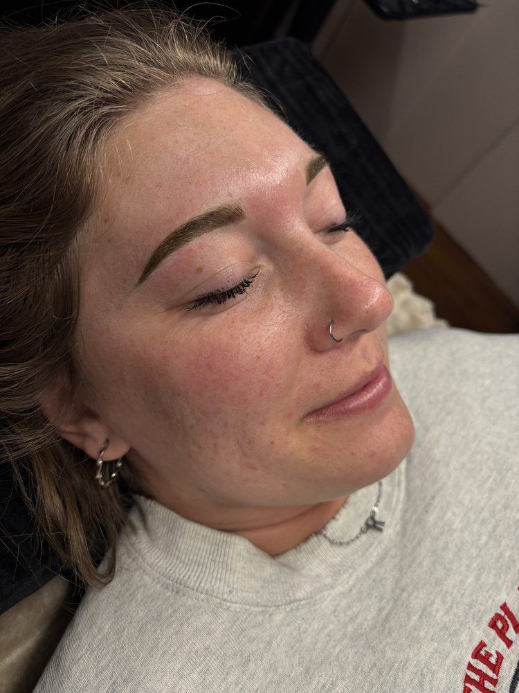 Nova Brows Logo