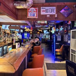 Carol's Corner - Interior
