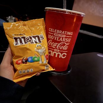 AMC Montclair Place 12 - Cinema Near Me - Montclair, California