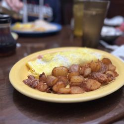 Kountry Kitchen - Ham. Cheese mushroom tomato omelette with home fries.
