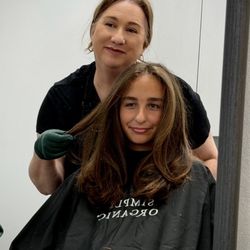 Helen Antista Hair