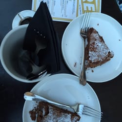 Brel - Soft chocolate cake (yummie, comparable to brownies)