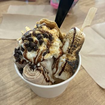 The Inside Scoop - Killing me Smalls!! - Ice Cream & Frozen Yogurt Near Me - Oakdale, California The Inside Scoop - Killing me Smalls!! - Ice Cream & Frozen Yogurt Near Me - Oakdale, California