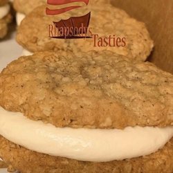 Rhapsody’s Tasties - Rhapsody's Tasties Oatmeal Cream Pies