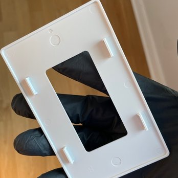 Elite Supreme Cleaning - Outlet cover after - Home Cleaning Near Me