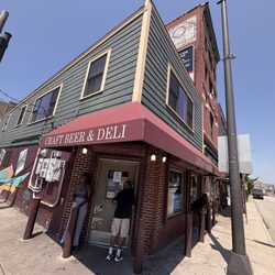 Linda's Superette