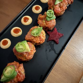 The Red Fish - Spicy Tuna Crispy Rice - Sushi Bars Near Me - West Hollywood, California The Red Fish - Spicy Tuna Crispy Rice - Sushi Bars Near Me - West Hollywood, California