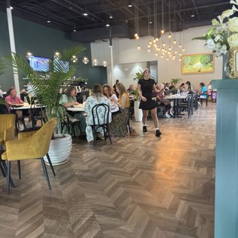 Melrose Market - Interior - American Near Me - Columbia, South Carolina Melrose Market - Interior - American Near Me - Columbia, South Carolina