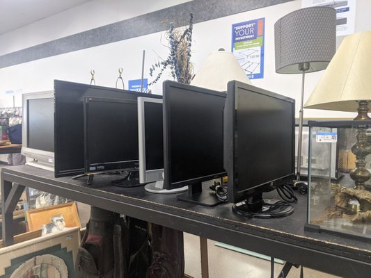Goodwill Computer Monitor GOODWILL NORTHERN ARIZONA - KINGMAN - Updated May 2026 - 15 Reviews ...