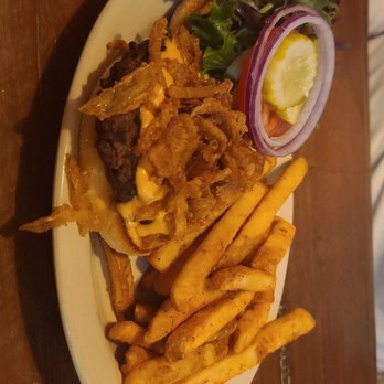 Ridgewood Cafe - Straw Hat Burger with Fries - New American Near Me - Springfield, Ohio