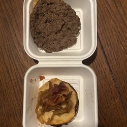 MOOYAH Burgers, Fries & Shakes - Pretzel Pub Burger