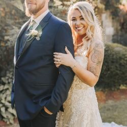 Signature Touch Spa Salon - Wedding Experts in wedding heir, makeup, & airbrushing.
