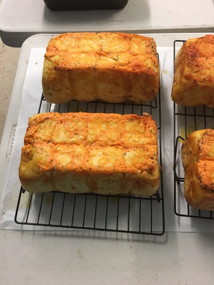 The Helm Pie Bakery Logo