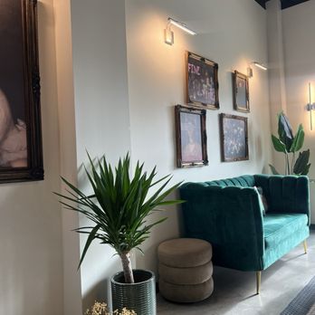 Creme Coffee Social - Coffee & Tea Near Me - San Antonio, Texas