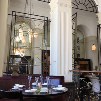 The Balcon - French Near Me - London, XGL