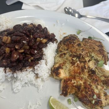 Sazon Latin Grill - Pollo Encellabado - Colombian Near Me - Baton Rouge, Louisiana Sazon Latin Grill - Pollo Encellabado - Colombian Near Me - Baton Rouge, Louisiana