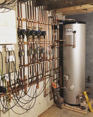 Borough Park Plumbing Logo