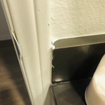 Toscana Apartments - Sloppy paint job - Apartments Near Me - Irvine, California