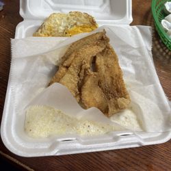 Ray's Diner - Fish & Grits to go plate