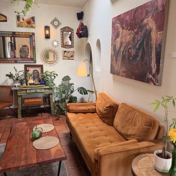 Café Piro - Cozy area to read and eat - Mexican Near Me - Socorro, Texas