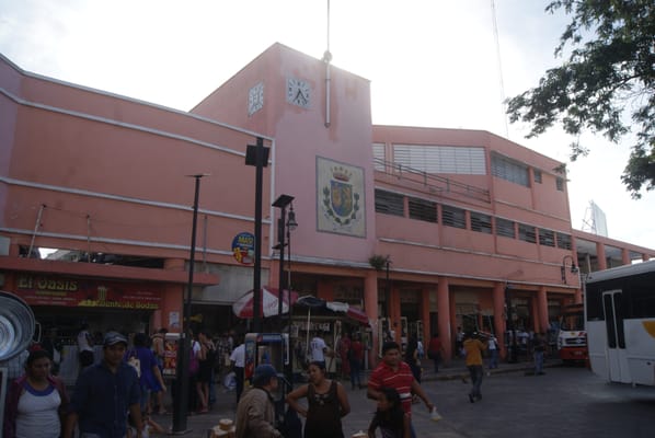 Mercado Lucas De Galvéz by null