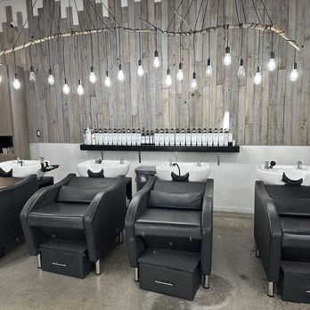 Alt Salon - Sinks - Hair Salons Near Me - Albuquerque, New Mexico